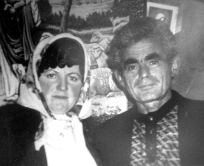 Description: D:\gazeta\Shqip�ria Etnike\internet\she45\tom shabaj.jpg