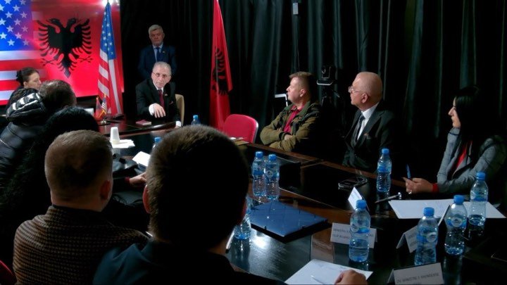 c9ddebbb-0901-4a10-a329-5e88263c26ab