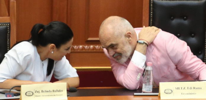 -900-0-1706290608xbelo-230