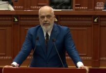 Kryemi istri shfrenon gjuhën në Kuvend për deputetët e opozitës: Mbetët kashtë e koqe!