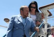 Vdiq Fatos Nano, komunist, hajdut, pijanec, drogazhi, ironik me nevojtarët, shëmtirë që edhe u rrit në shtëpinë e grabitur nga komunistët