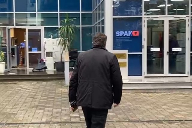 -640-0-c2bed8acb819923bc33d6c282911b2fe