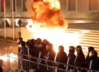 Molotovë dhe status-quo!