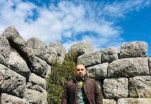 Qyteti i 12 portave” dhe fortifikimet e tij të admirueshme…