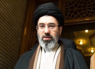 “The Sun”: Udhëheqësi i ri i Iranit Mojtaba Khamenei mbahet në jetë nga aparaturat