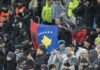 Thirrjet “UÇK -UÇK”… të tifozëve në Bratislavë, Serbia kërkon dënimin e Kosovës