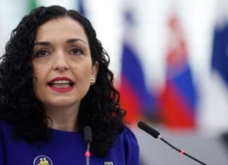 Vjosa Osmani ndalon nënshkrimin e dekreteve për nënshtetësi deri në fund të mandatit