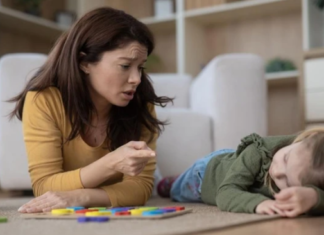 Si të përballeni me një fëmijë kokëfortë, mësoni më shumë si të edukoni fëmijët