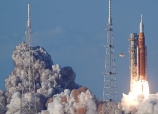 Orët e para të misionit historik rreth Hënës të Artemis II