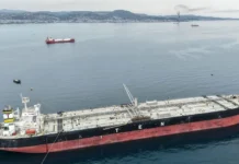 Mojtaba Khamenei kërcënon Amerikën; i sulmon 2 anije në Hormuz