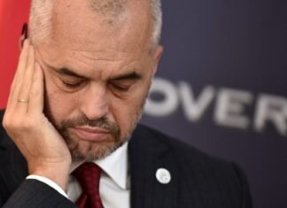 Rënia politike e Edi Ramës: Një pushtet që u ngrit mbi propagandë dhe po rrëzohet nga e vërteta