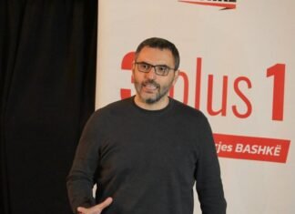 Arlind Qori merr një mandat të ri në krye të “Lëvizjes Bashkë”, paralajmëron largimin nga posti në 2029