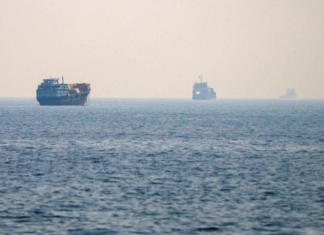 Tankerët iranianë po largohen me nxitim nga Hormuzi?