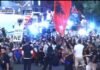 “Rama në burg, Berisha në burg”, “Ju erdhi fundi”- Prej 56 ditësh, qytetarët nuk dorëzohen: Gjithë Shqipëria është këtu! Rama jep dorëheqjen