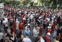 Protesta e 37-të, Tirana plot qëndrestarë kundër pushtetit hajdut